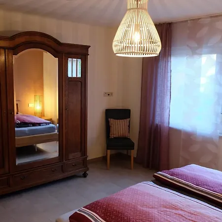 Weingut Und Vinothek Regnery 클라세라스