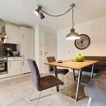 Weingut Und Vinothek Regnery 아파트 *